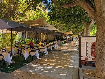 Agrigento - Gastronomie in der Viale della Vittoria
