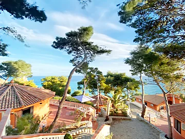 Mongerbino - Ville e bungalow direttamente sul mare