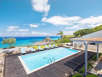 Buying property in Sicily - Houses • Flats • Villas