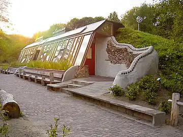 Das Earthship Zwolle entnommen aus Wikimedia.