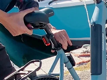Rent a bike in Sicily - Video tutorials - Adjusting the saddle height