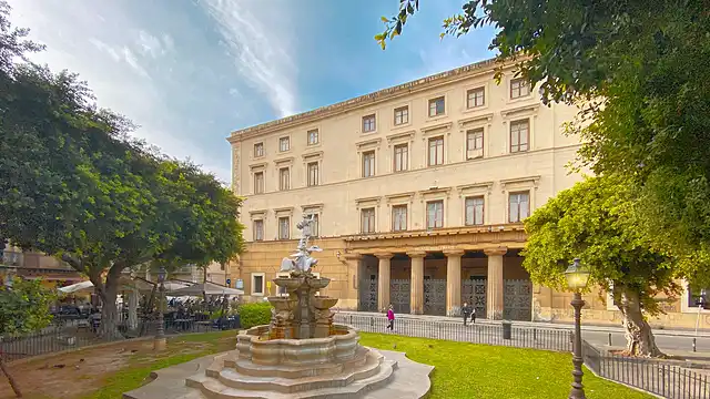 Der heute verlassene 'Palazzo delle Finanze' war früher Palermos berüchtigtes Gefängnis 'La Vicarìa'.